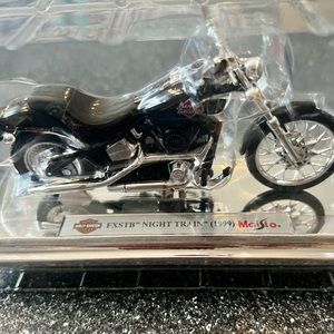 “Night Train” 1999 Harley Davidson 1:18 Die Cast Metal Collectible by Maisto